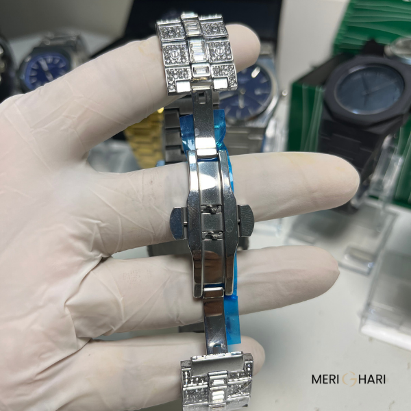 Iced Out Roman Dial Luxury Watch – Fully Crystallized Steel Design