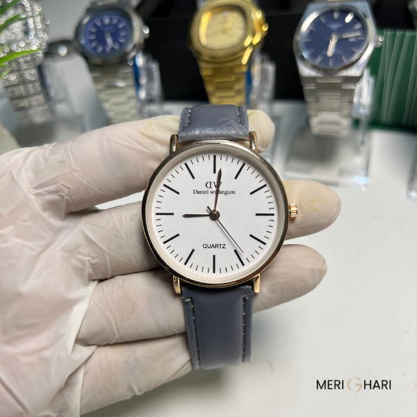 Daniel Wellington Classic Quartz Watch – Rose Gold Case with Grey Leather Strap