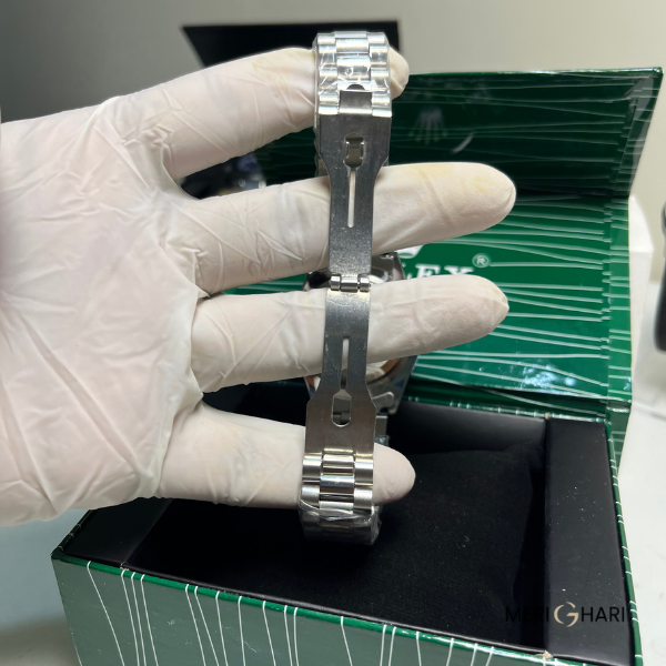 Rolex Oyster Perpetual Datejust – Silver Dial Stainless Steel Watch
