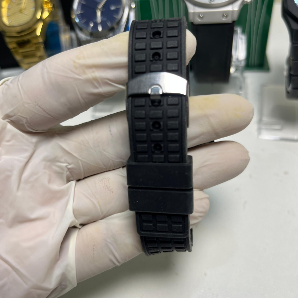 Patek Philippe Nautilus-Inspired Black Edition – Sporty Rubber Strap Watch