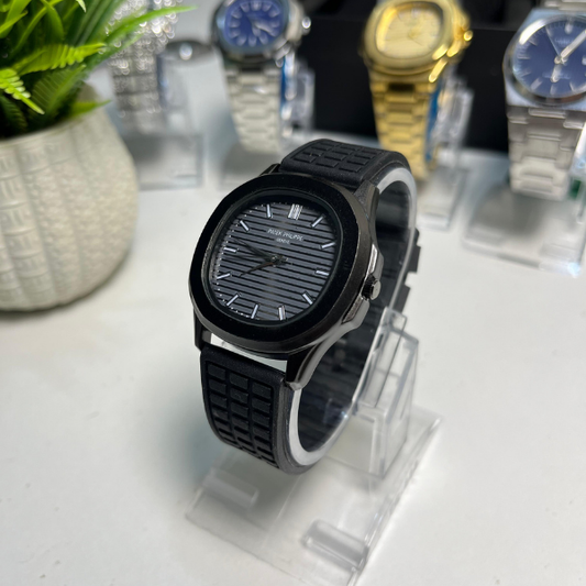 Patek Philippe Nautilus-Inspired Black Edition – Sporty Rubber Strap Watch