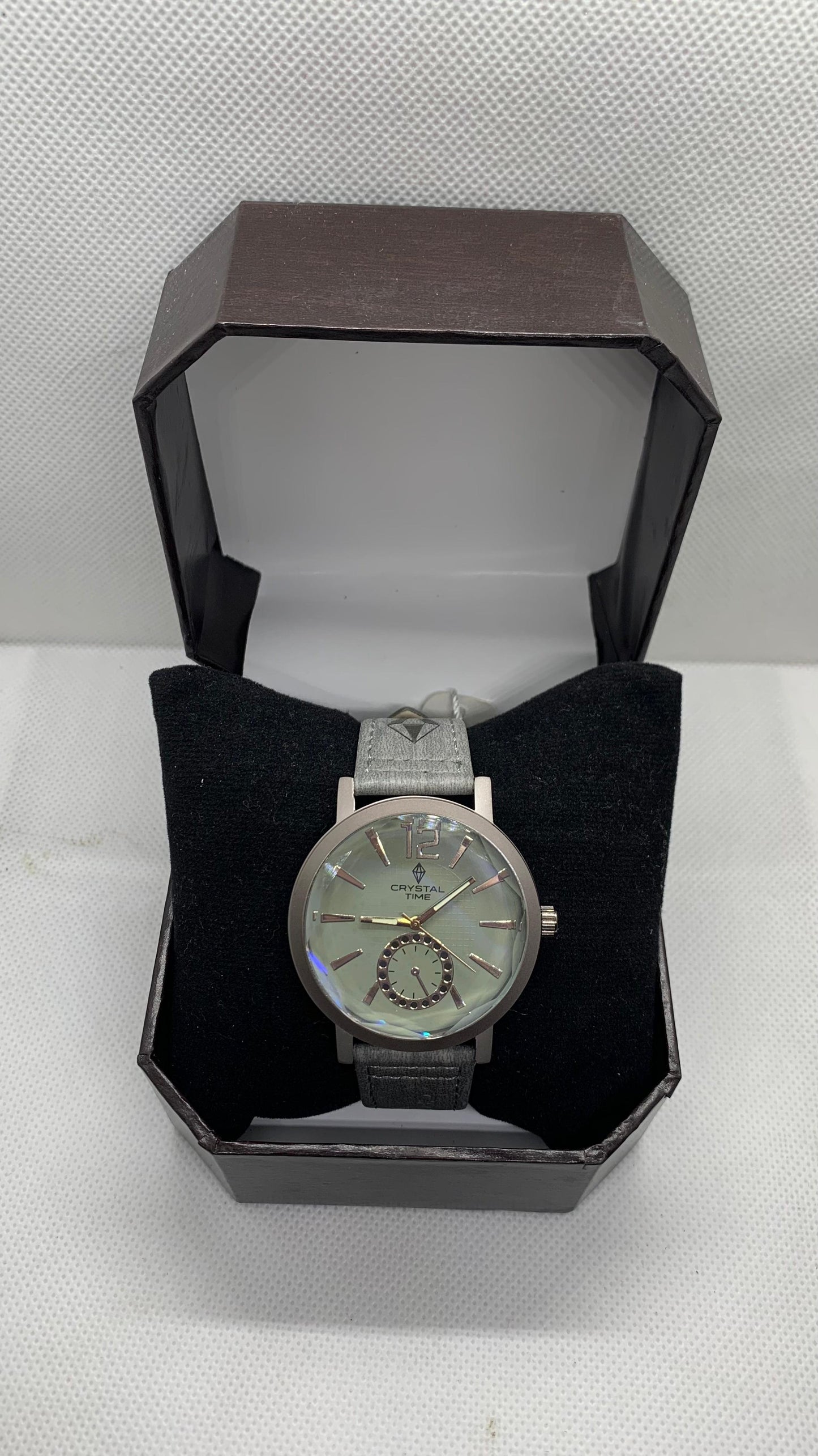 Crystal Time Military-Style Quartz Watch – Matte Grey Dial with Textured Strap