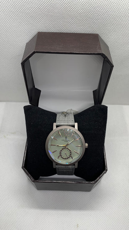 Crystal Time Military-Style Quartz Watch – Matte Grey Dial with Textured Strap