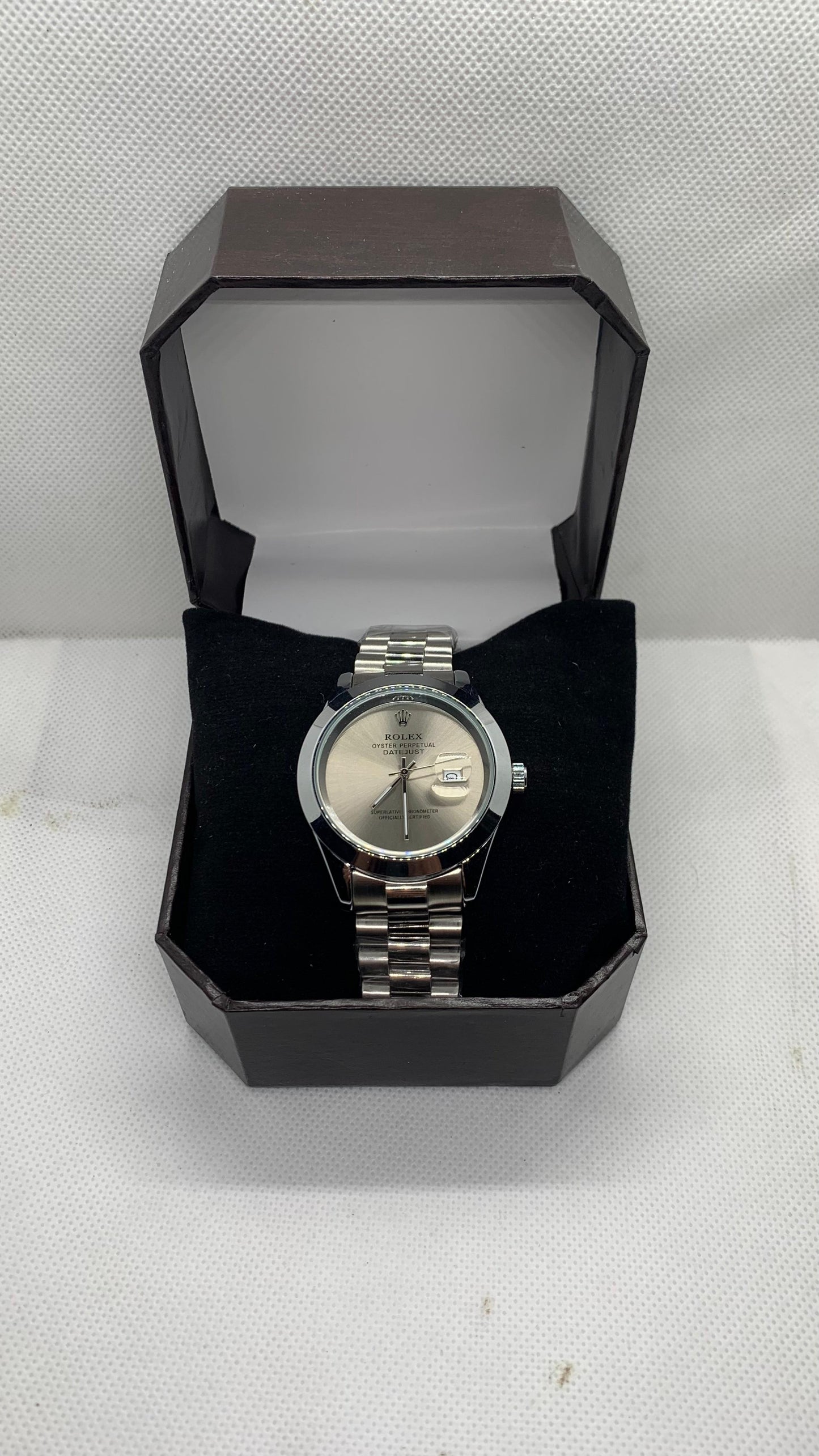 Rolex Oyster Perpetual Datejust – Silver Dial Stainless Steel Watch