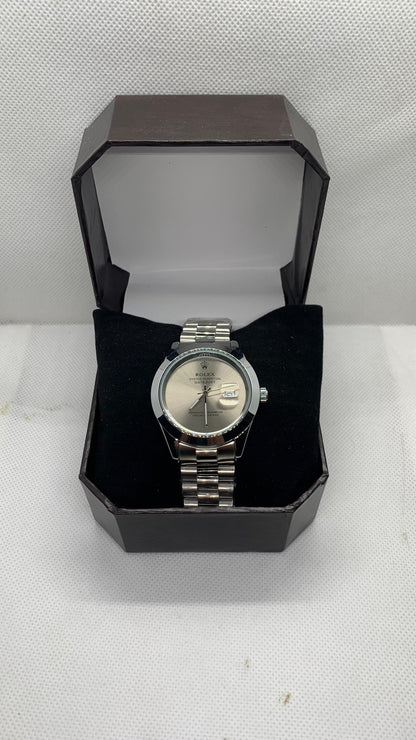 Rolex Oyster Perpetual Datejust – Silver Dial Stainless Steel Watch